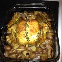 Simple and Easy Roast Chicken_image
