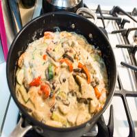 Easy Chicken with Mushrooms and Zucchini in Cream Sauce image