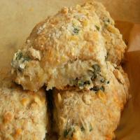 Cheese and Basil Giant Scones_image