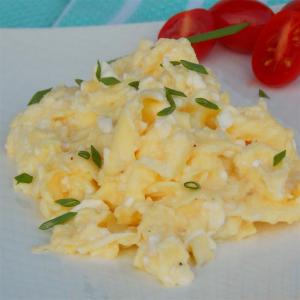 Creamy Cottage Cheese Scrambled Eggs_image