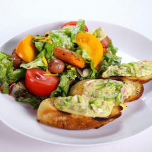 Garden Salad & Snap Pea Crostini Recipe - (4.6/5)_image
