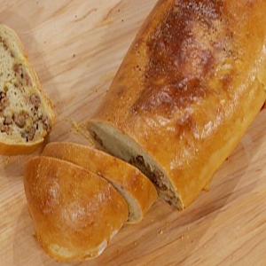 Spicy Italian Sausage and Cheese Bread_image