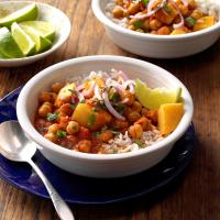 Pressure-Cooker Chickpea and Potato Curry_image