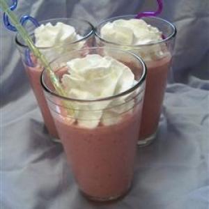 Quenching Creamy Raspberry Punch_image