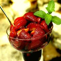 Strawberries With Balsamic Vinegar_image