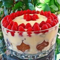 Lemon Pudding With Raspberries and Gingersnaps image