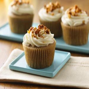 Gluten Free Apple Spice Cupcakes with Maple Cream Cheese Frosting and Candied Walnuts_image
