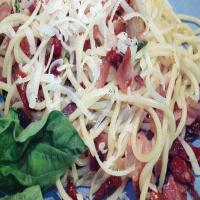 Spaghetti With Pancetta and Sun-Dried Tomatoes_image