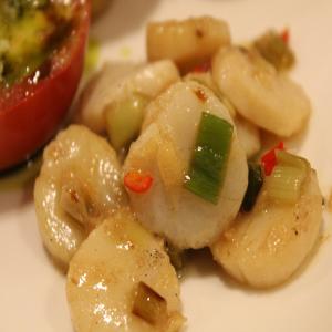 Spicy Thai Scallops With Lime & Chili_image