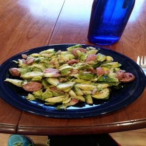 Ranch-Flavored Brussel Sprouts and Chicken Sausage_image