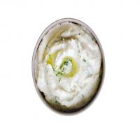 Mashed Potatoes with Herb Butter_image