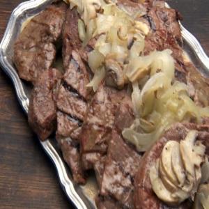 Much Ado about Mushroom Beef Steaks Poached in Ale_image