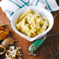 Baked potato, celeriac & garlic mash_image