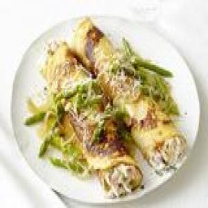 Chicken and Asparagus Crepes_image