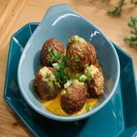 Veggie Meatballs with Coconut Red Curry Sauce_image