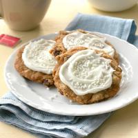 Frosted Oatmeal Cookies_image