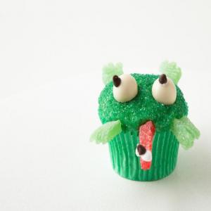 Frog Cupcakes image