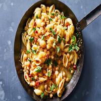 Pasta With Chickpeas, Chorizo and Bread Crumbs_image