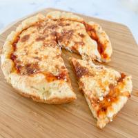 Easy Cast-Iron Skillet Pizza_image