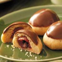 Chocolate-Covered Maraschino Cherry Cookies_image