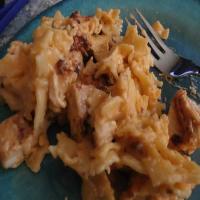 Baked Cheesy Bowtie Pasta W/ Grilled Chicken_image