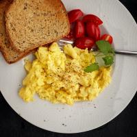 Best Scrambled Eggs Ever!_image