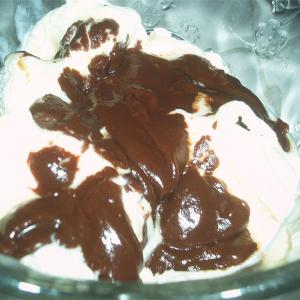 Hot Fudge Sauce from EAGLE BRAND®_image