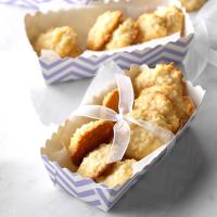Chewy Coconut Macaroons image