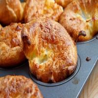 Simple Yorkshire Pudding Recipe - (4.5/5)_image