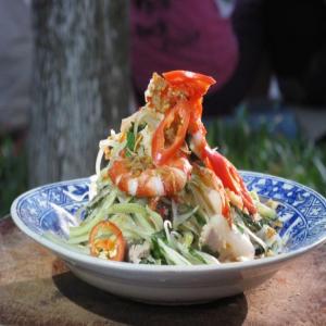 Green Papaya Salad with Prawn and Pork: Goi Du Du Tom Thit_image