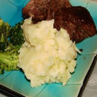 Cecile's Creamy Mashed Potatoes_image