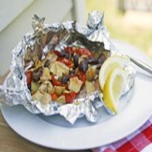 Grilled Mediterranean Tilapia Packets_image