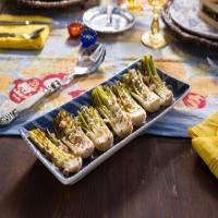 Grilled Leeks with Tarragon Vinaigrette_image