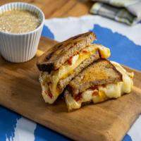 Apple, Cheddar and Brie Grilled Cheese_image
