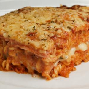 Instant Noodle Lasagna by Tasty Demais Recipe by Tasty_image