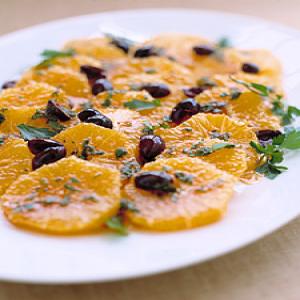 Oranges with Olives, Parsley, and Paprika_image