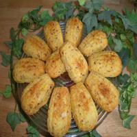 Cornbread Madeleines With Leeks and Pecans_image