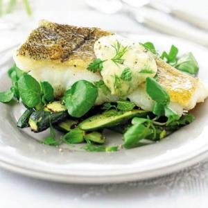 Courgette & watercress salad with grilled fish & herbed aïoli_image