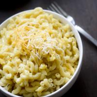 Alton Brown's Stovetop Mac and Cheese Recipe - (4.3/5)_image