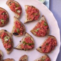 Olive Bread Crostini with Red Pepper Spread_image