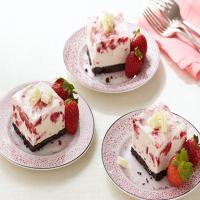 Frozen Strawberry-White Chocolate Mousse Squares_image