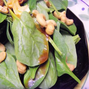 Spicy Soy Ginger Salad Dressing._image