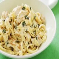 TARRAGON CHICKEN AND EGG NOODLES_image
