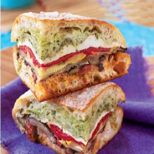 Picnic Mediterranean Sandwich Recipe - (4.5/5)_image