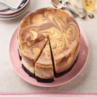 Chocolate-Butterscotch Swirl Cheesecake_image