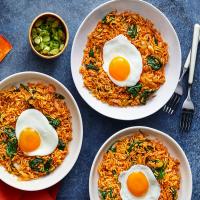 Kimchi Fried Rice with Frizzled Eggs_image