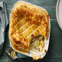 Easy chicken and leek pie_image