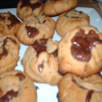 Chocolate Peanut Butter Volcano Cookies_image