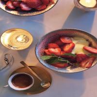 Sliced Strawberries with Grand Marnier Zabaglione_image