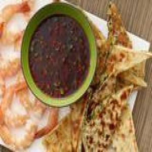 Sweet-and-Spicy Asian Dipping Sauce with Sesame-Scallion Flatbread and Shrimp_image